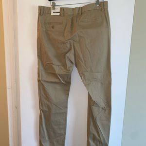 Old Navy Mens trouser pants NWT